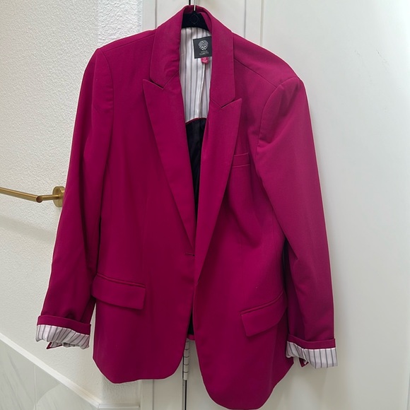 Vince Camuto Jackets & Blazers - Vince Camuto Blazer